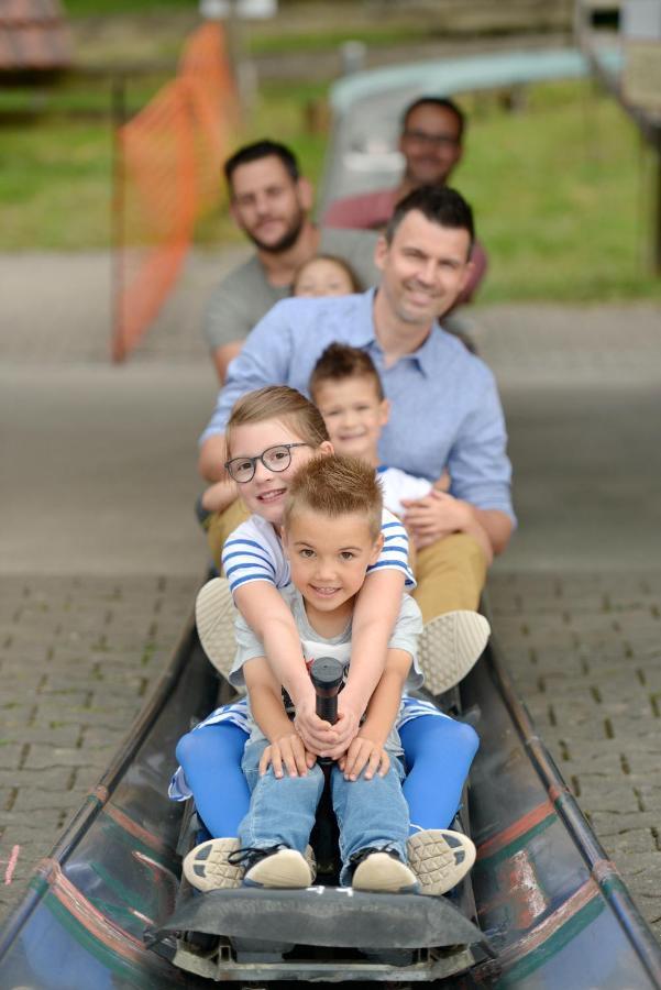 Feriendorf Auenland Eisfeld Esterno foto